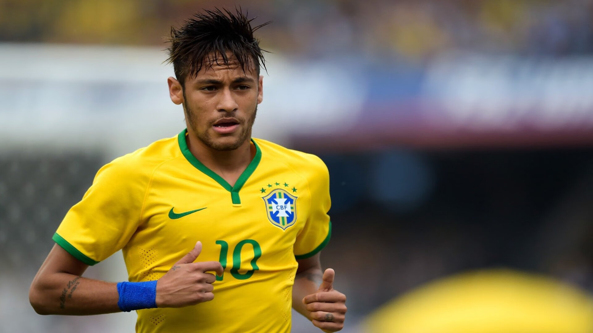 哈兰德目前英超射手榜领跑(15场23球,13球领跑英超射手榜),哈兰德 英格兰队