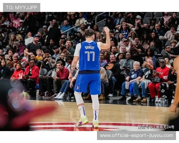 东契奇罚球稳稳命中，独行侠把比赛带入收官阶段