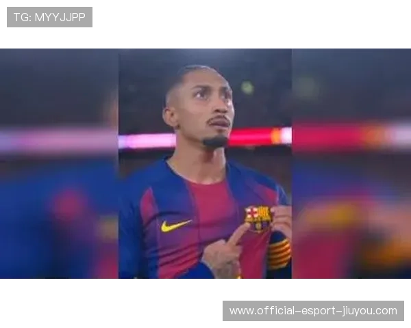 佩德里连续直塞撕裂防守